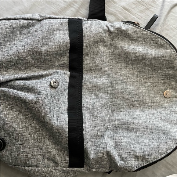 New!!! Very Rare & Authentic Lululemon Festival II Bag HEATHERED BLACK/Gray - Picture 10 of 16